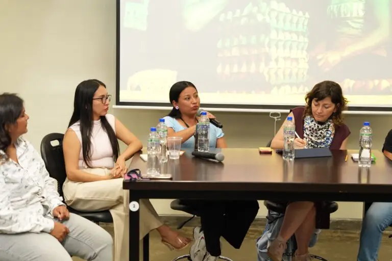 Mujeres en El Foro GLI Latam 2026 en Lima, Perú; con una apuesta clara: escalar lo que funciona y proyectar nuevas soluciones desde la intersección entre tecnología, territorio y poder colectivo. Su agenda incluyó paneles con vocerías internacionales, workshops, sesiones de co-creación, intercambio de ideas, casos de estudio globales, espacios de networking y feria de emprendedoras.